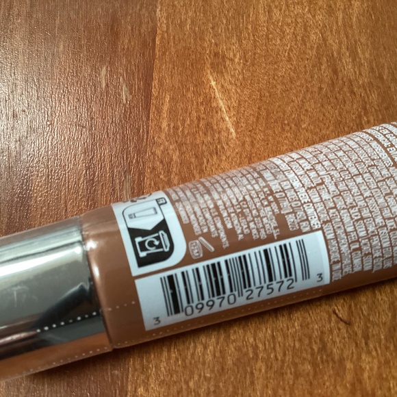 Revlon Colorstay Face + Body Glow Lotion New/Sealed 130 - Picture 3 of 6